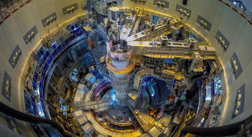 Ez lenne a megoldás az energiaválságra? Az EU mielőbb látni szeretne egy hálózatra kapcsolt fúziós erőművet