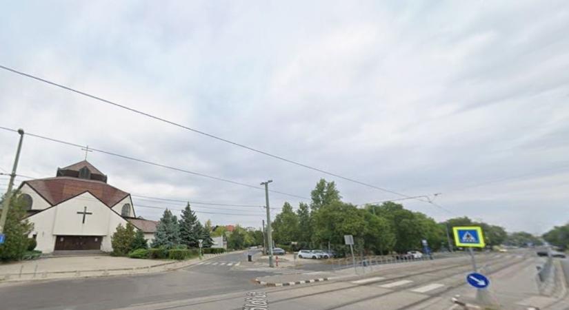 Horror Újbudán: kukászsákos fantom támadta meg a templomnál várakozó nőt