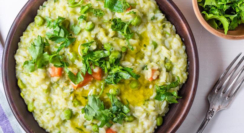 Dübörög a tavasz: íme a tökéletes zöldséges rizottó receptje