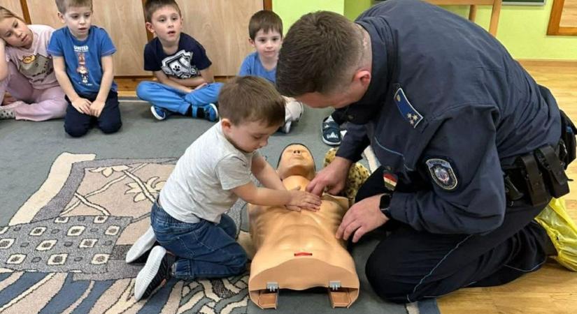 Újraélesztés az óvodában – a kicsik is aktívan kivették a részüket