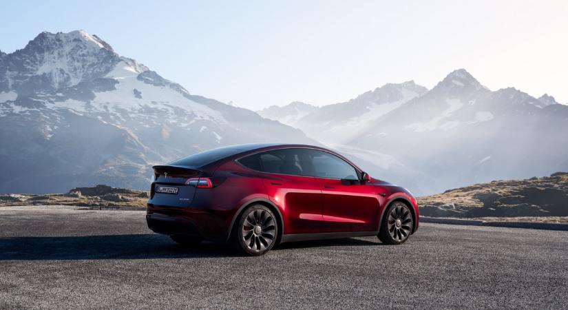 Bajban a Tesla önvezető álmai