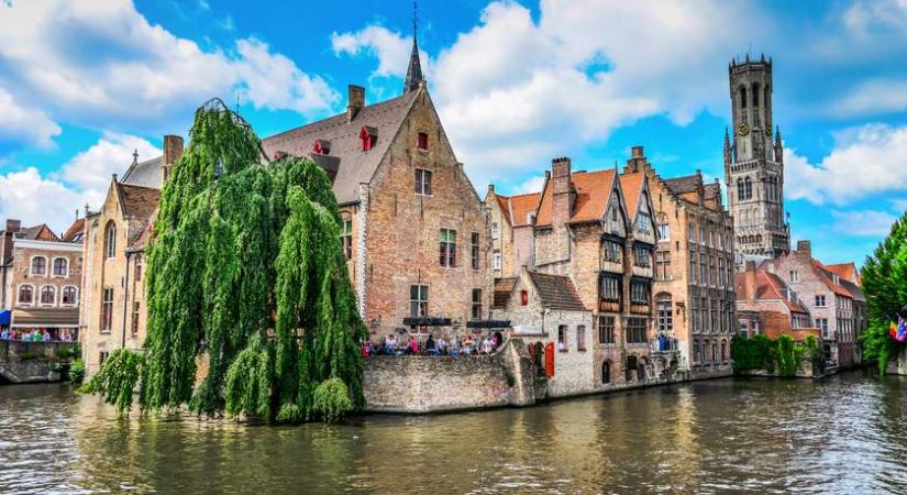 Mintha egy mesekönyv lapjai közé csöppennél – Brugge legszebb látnivalói