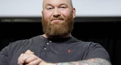 A Trónok harca egyik szereplője egy budapest BBQ-étteremben falta fel vacsoráját