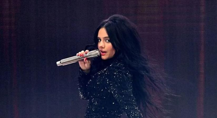 Kórházba került a híres énekesnő – komoly sérülést szenvedett