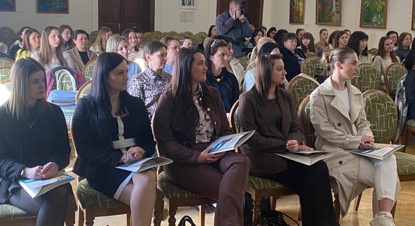 Óvodapedagógusok konferenciája: technológia és hagyomány egyensúlya a nevelésben