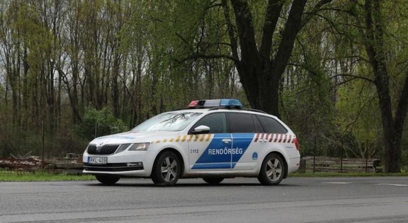 Riasztás a vasi faluban: mentők, tűzoltók és rendőrök is érkeztek az egyik házhoz