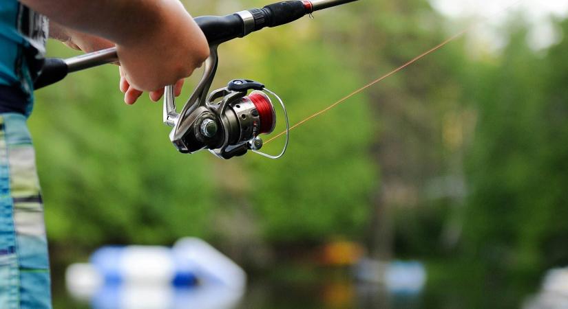 A csónakot is elhúzta a Holt-Tisza 60 kilós óriásharcsája