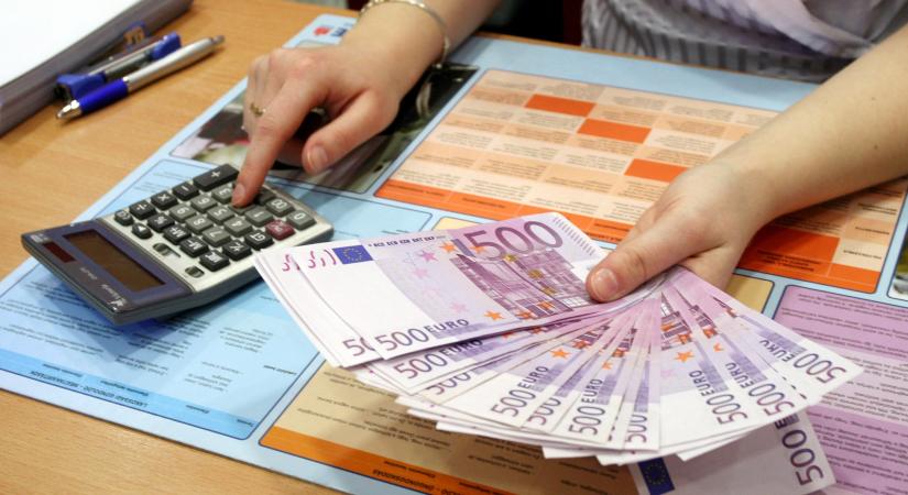 Végzetes döntést hozott a bank, jövőre teljesen elhagyja az országot