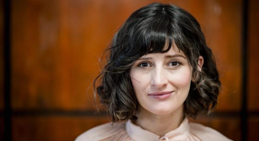 A nő, akitől a színeket kérdezik – pedig az egészet átlátja. Cseh-Tőrös Ágnes csendesen lett az egyik legizgalmasabb fiatal építész