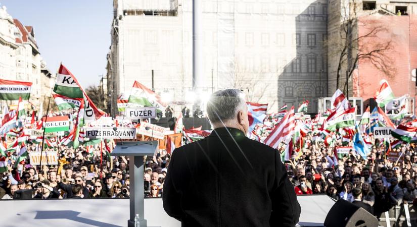 Orbán Viktor fut az iksz után, a Fidesz már csak a győztesgravitációban bízik