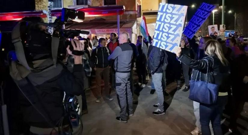 Mocskosfideszesező hasznos hülyék