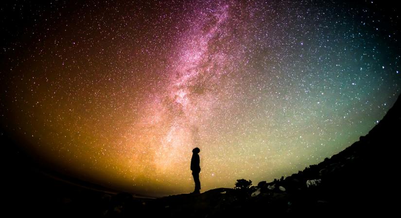 Egy távoli galaxisból érkező lézerjelet észleltek: 8 milliárd fényévről jött a jel