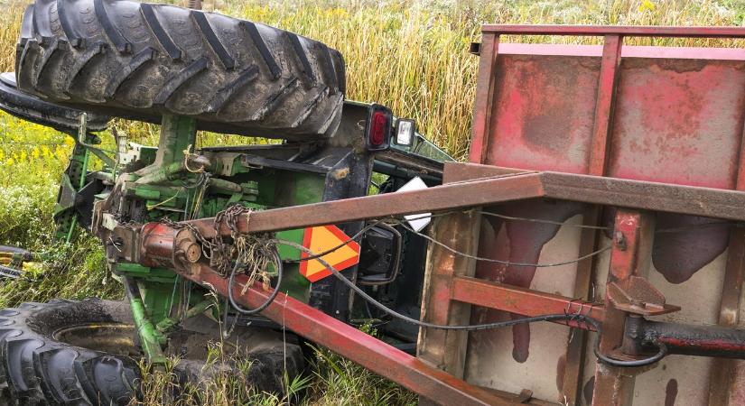 Tragédia: elszabadult a traktor, a rutin sem védte meg a kezelőjét