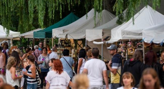 Művészetek Völgye 2026: nemzetközi sztárok és magyar fellépők a kapolcsi fesztiválon
