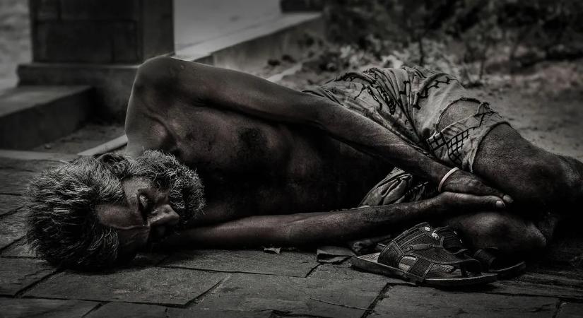 Holtan találták otthonában az idős férfit