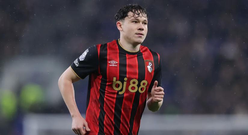 Robbie Keane nyakonvágta a hazatérő Tóth Alexet