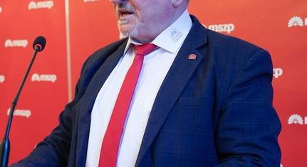 "Ne legyetek ti az akadálya annak, hogy végre megszabaduljunk ettől a kormánytól!" - Komjáthi Imre, az MSZP elnöke nyílt levélben üzent Dobrev Klárának