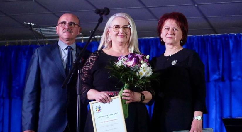 Csólyospálos Kultúrájáért Díjjal ismerték el a Tamburás Együttes vezetőjét