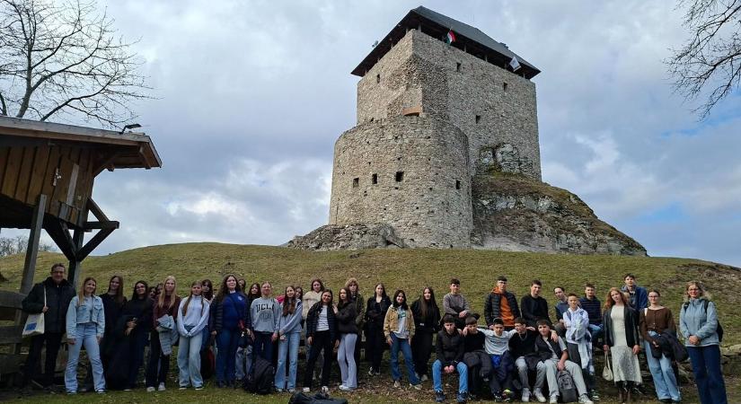 Nem mindennapi kiránduláson vettek részt a nyíregyházi diákok