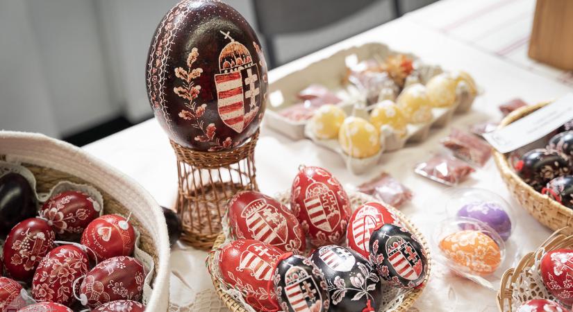 Hímes tojás kiállítás, vásár és kézműveskedés a Generációk Házában