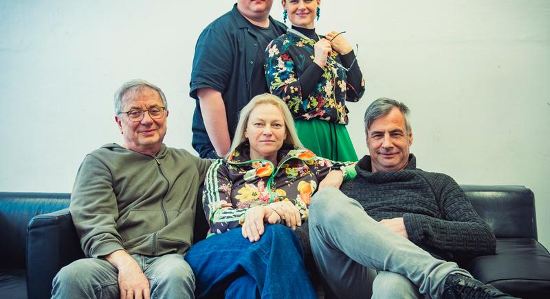 Egy apró kérés - mesterien megírt kortárs vígjáték a Kőszegi Várszínház következő bemutatója