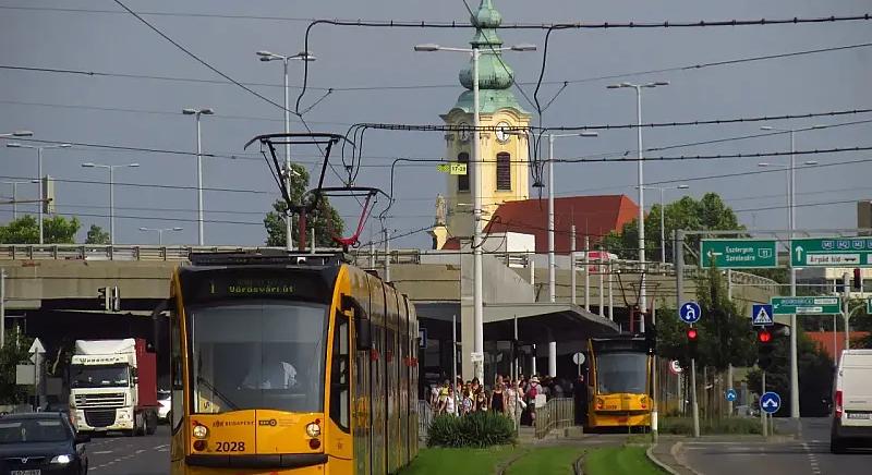 Húsz éve velünk vannak a Nagykörút ikonikus villamosai