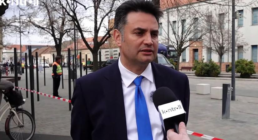 Márki-Zay Péter: még a „ne lopj!” táblát is ellopták a fideszesek Orbán látogatása előtt