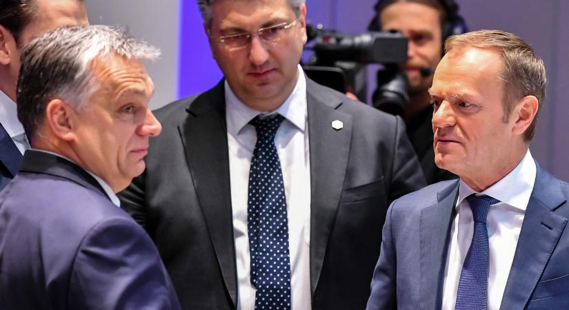 Tusk: A hír, hogy Orbán emberei az Európai Tanács üléseinek minden részletéről tájékoztatják Moszkvát, senkit sem érhet meglepetésként