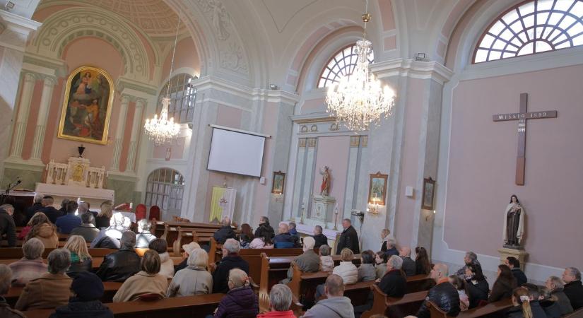 Százmillió forintból újult meg a helyi templom