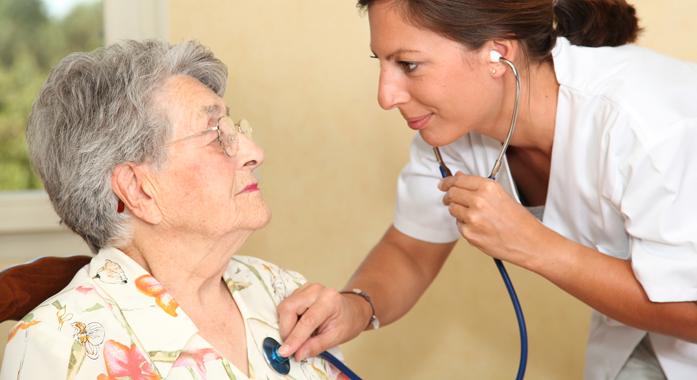 A szívpanaszok gyakoriak időseknél még szívbetegség nélkül is – Vegyük komolyan!