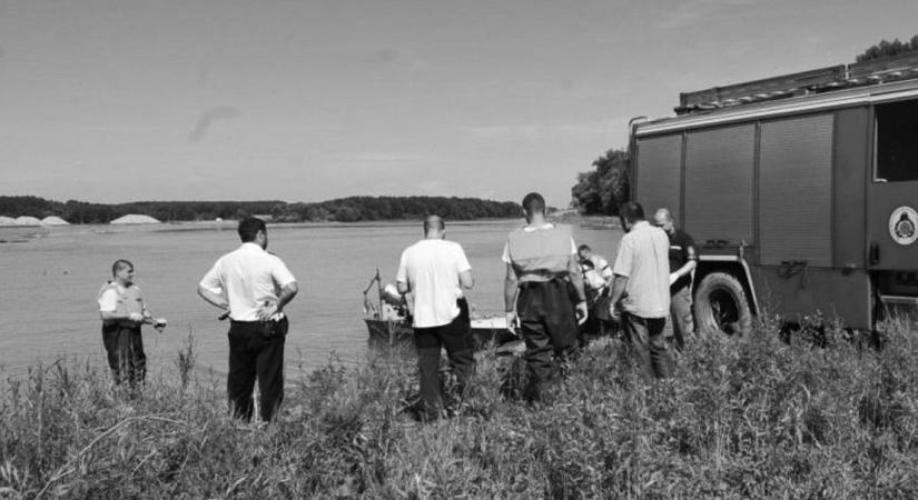 Sokkoló tragédia! Holttestet sodort ki a folyó Tiszabercelnél vasárnap délután! Hatóságok a helyszínen!