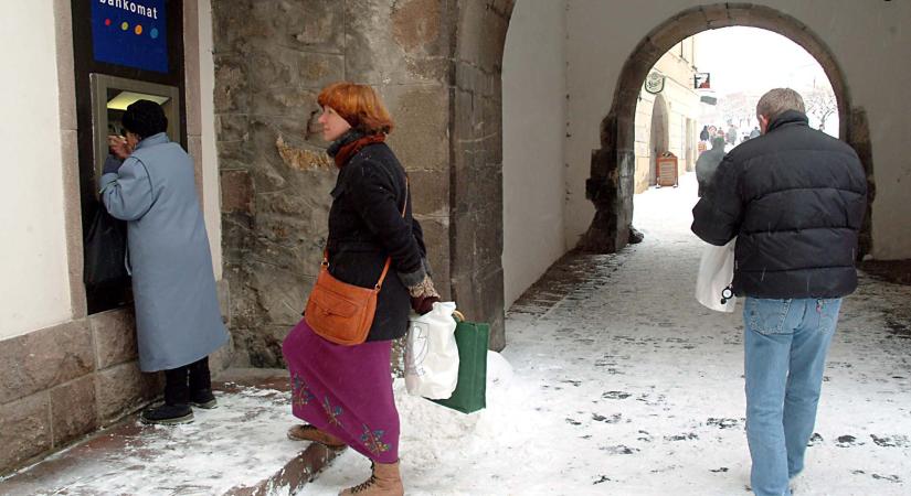 Nehéz a megélhetés a fővárosban, de azért vannak szupermilliárdosok