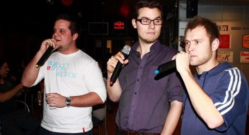 Emlékszel még erre? Totális karaoke őrület a B-Klubban (GALÉRIA)