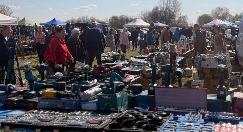 Mindent vitt a Tokaji Vásár: ezért álltak sorba vasárnap - fotókkal