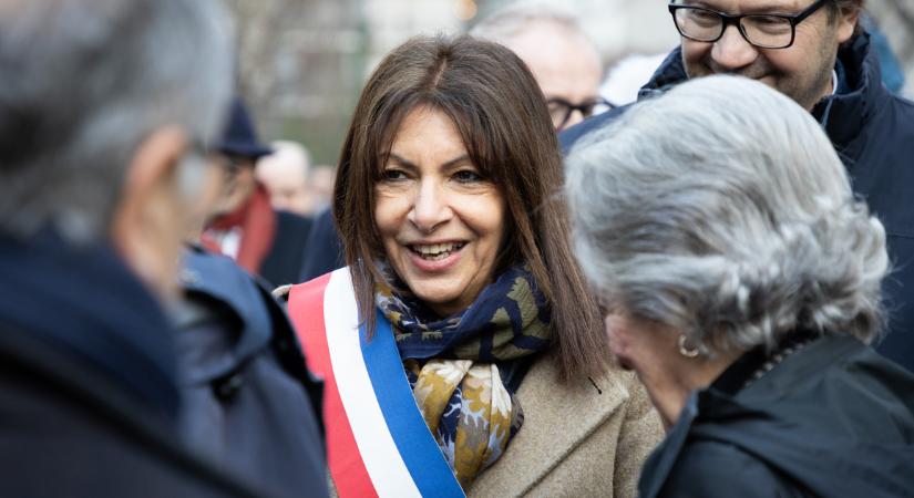 Autótenger helyett élhető utcák – Vitézy Dávid szerint példakép lehet Budapestnek a leköszönő párizsi főpolgármester