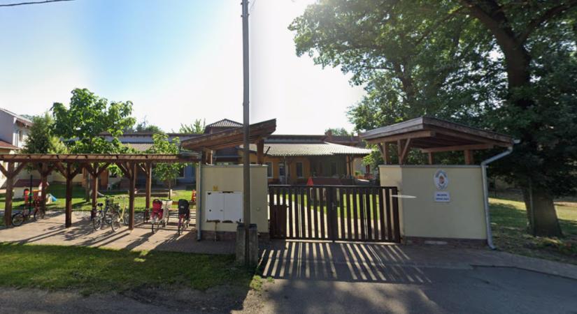 Bugyiban és pólóban dolgozott a tótkomlósi bölcsőde vezetője, a rendőrség szerint nem történt bűncselekmény