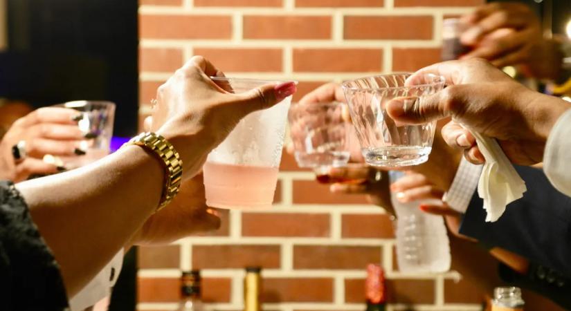 Sokan ártalmatlannak hiszik, pedig komoly bajt okozhat ez a szokás