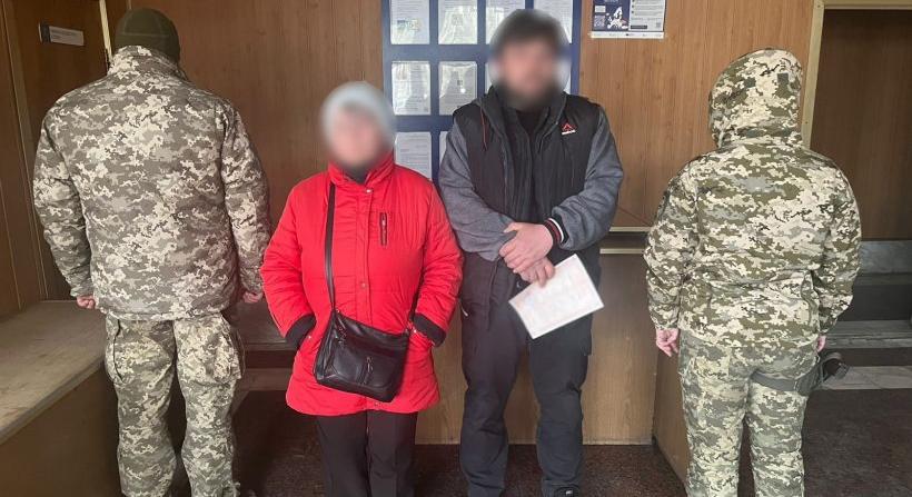 Egy kijevi férfi 80 éves anyósával kötött házasságot, hogy külföldre utazhasson