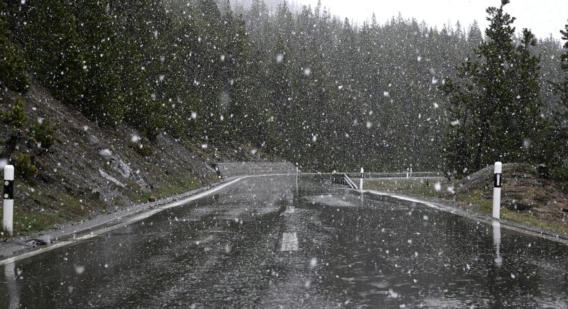 Egy havi csapadék zúdulhat le Magyarországon, havazás is jöhet!