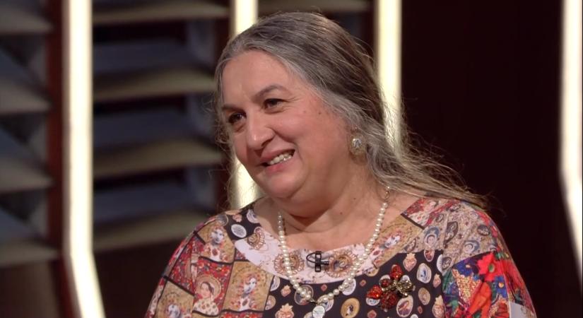 „A roma közösségnek mi túl drágák vagyunk” – 560 ezer forintba kerül a Romani ruhája