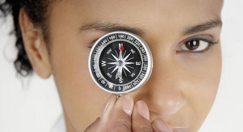 Napi horoszkóp 2026. 03. 23.: A Vízöntőnek szellemi pezsgést, a Halaknak belső iránymutatást hozhat a hétfő