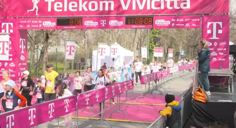 Részvételi rekordot döntve, Szoboszlai Dominikkal a rajtban zajlott Vivicittá