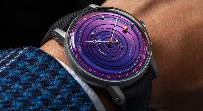 Lenyűgöző tisztelgés a csillagászat előtt ez az óra