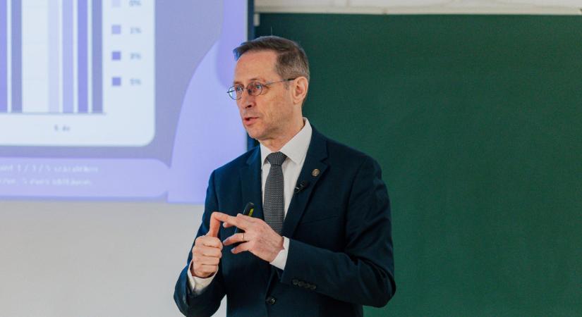 Jól öregedtek Varga Mihály februári szavai