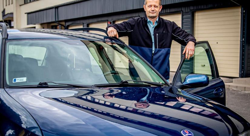 „Doktor úr, ez nem az ön pénztárcájának való” – huszonöt évig várt álmai autójára a miskolci főorvos