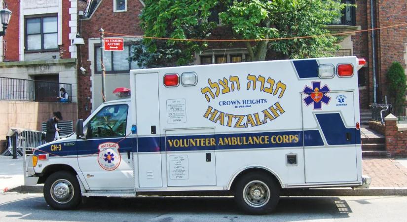 Mentőautókat gyújtottak fel Londonban, a rendőrség antiszemita gyűlölet-bűncselekmény miatt nyomoz