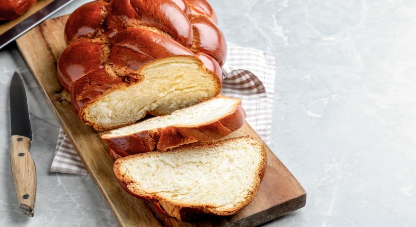 Tökéletes húsvéti kalács kezdőknek: kevés hozzávaló, lusta kelesztés