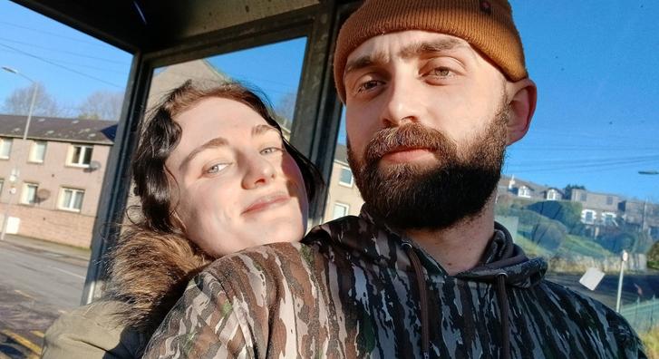 Villámgyors eljegyzés: 24 órával az első találkozás után kérte meg párja kezét