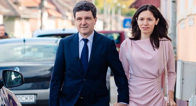 Melania Trump meghívására az Egyesült Államokba utazik a román államfő partnere