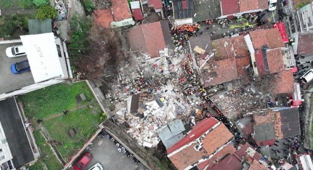 Hatalmas gázrobbanás volt Isztambulban: túlélők után kutatnak a romok alatt